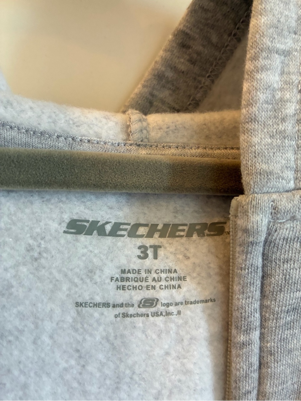 Skechers Light Gray Hoodie with Pink Flower Logo -Size 3T - Like New - Picture 6 of 6